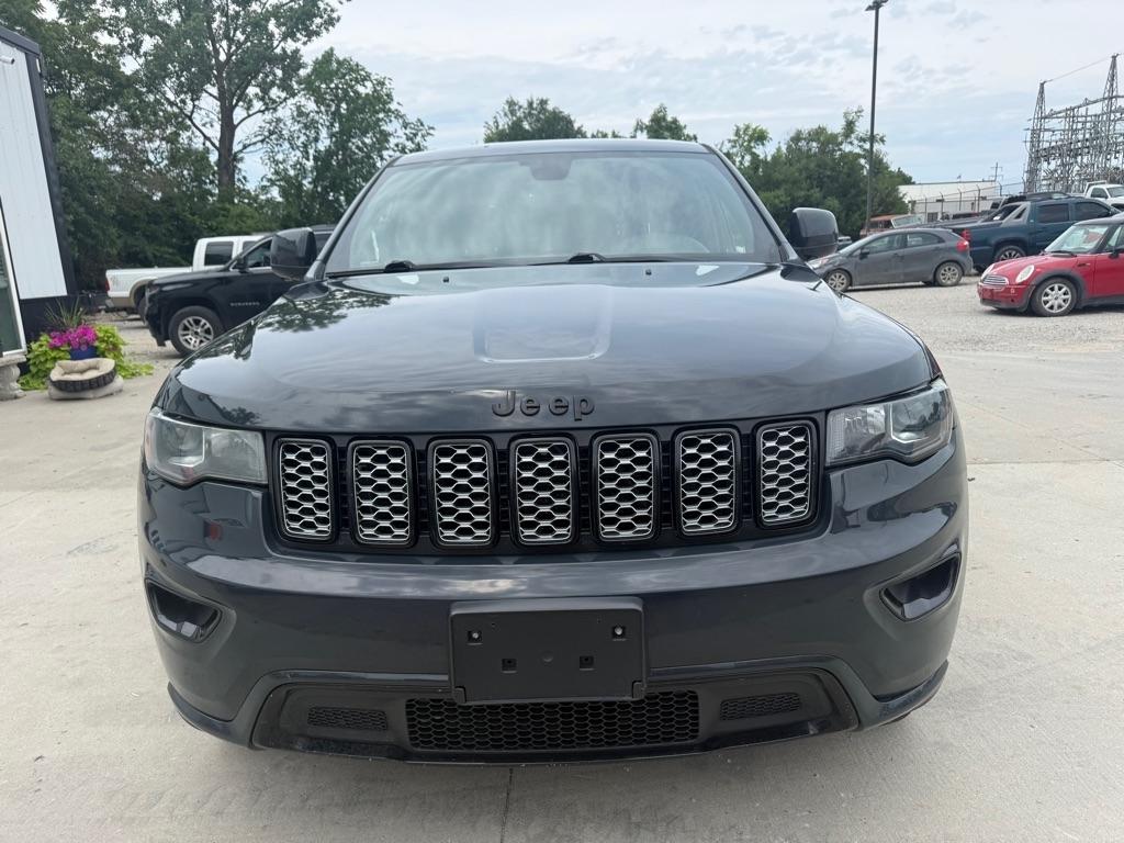 Jeep Grand Cherokee Laredo 4WD 2017