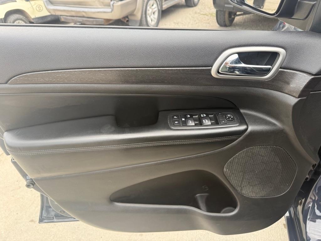 Jeep Grand Cherokee Laredo 4WD 2017