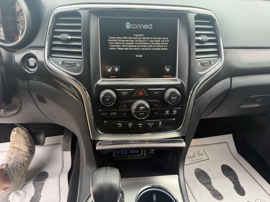 Jeep Grand Cherokee Laredo 4WD 2017