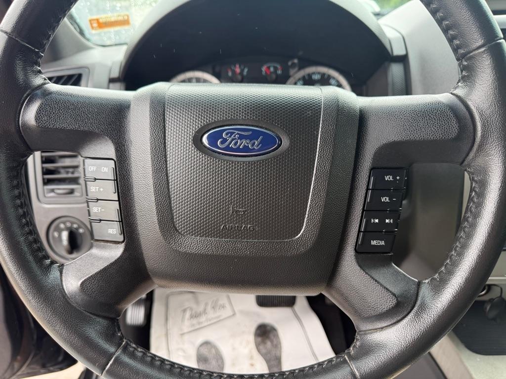 Ford Escape XLT FWD 2011