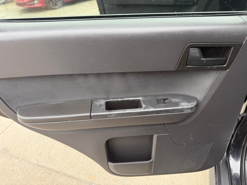Ford Escape XLT FWD 2011