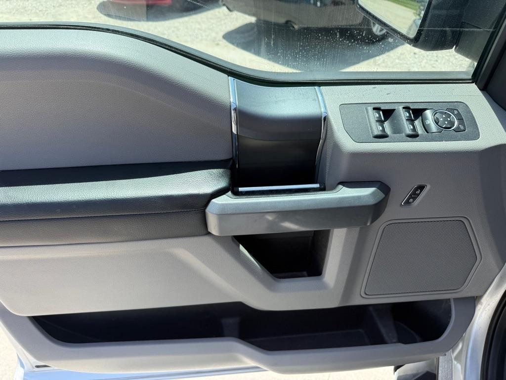 Ford F-150 XL SuperCrew 5.5-ft. Bed 4WD 2016