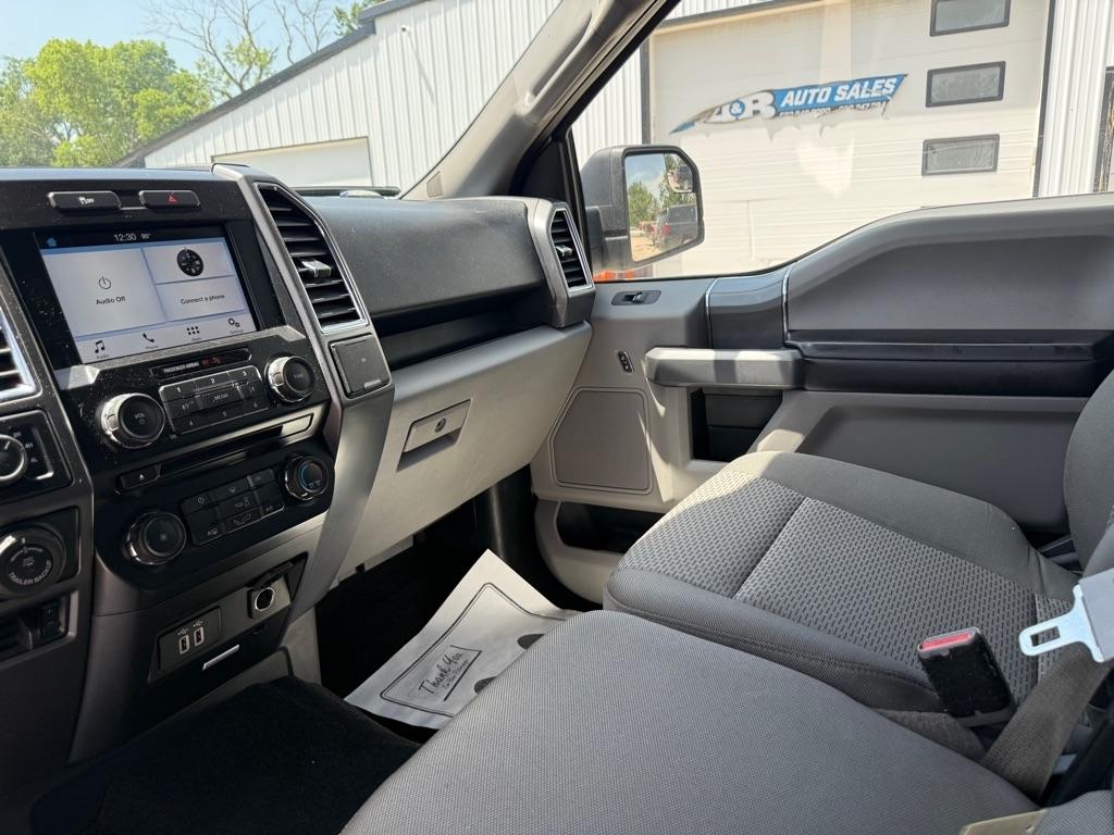 Ford F-150 XL SuperCrew 5.5-ft. Bed 4WD 2016