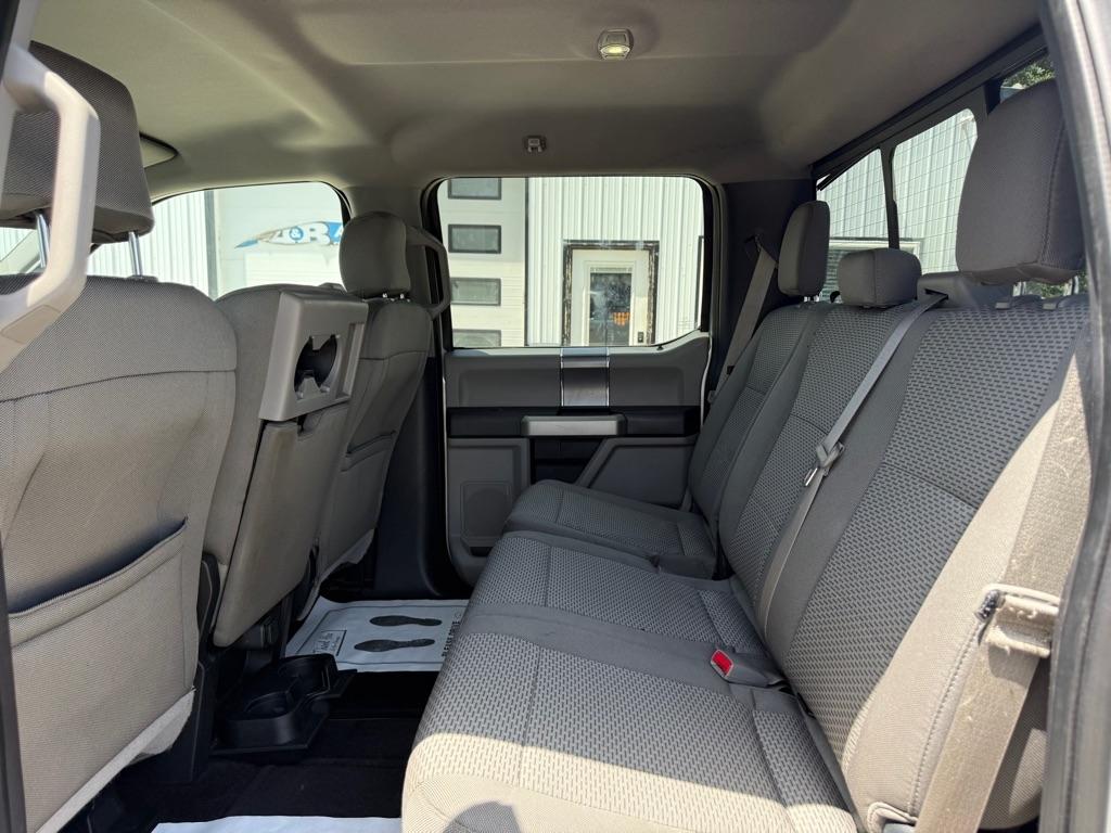 Ford F-150 XL SuperCrew 5.5-ft. Bed 4WD 2016