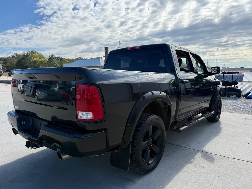 RAM 1500 Tradesman Crew Cab SWB 4WD 2017