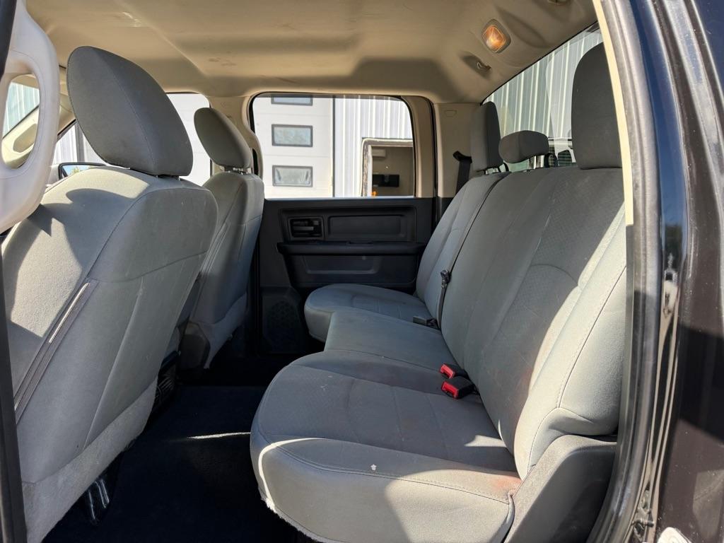 RAM 1500 Tradesman Crew Cab SWB 4WD 2017