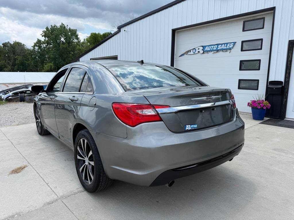 Chrysler 200 Limited 2013