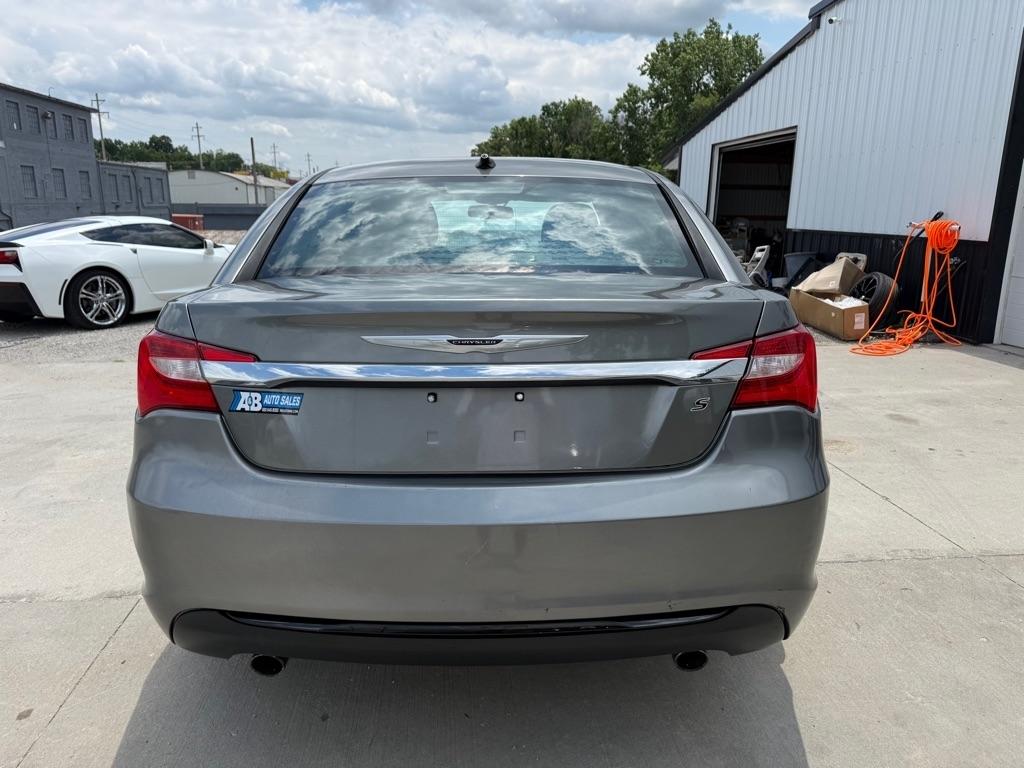 Chrysler 200 Limited 2013