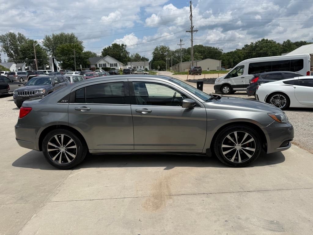 Chrysler 200 Limited 2013