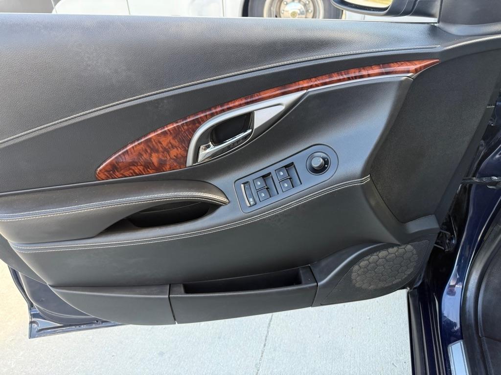 Buick LaCrosse Leather Package 2012