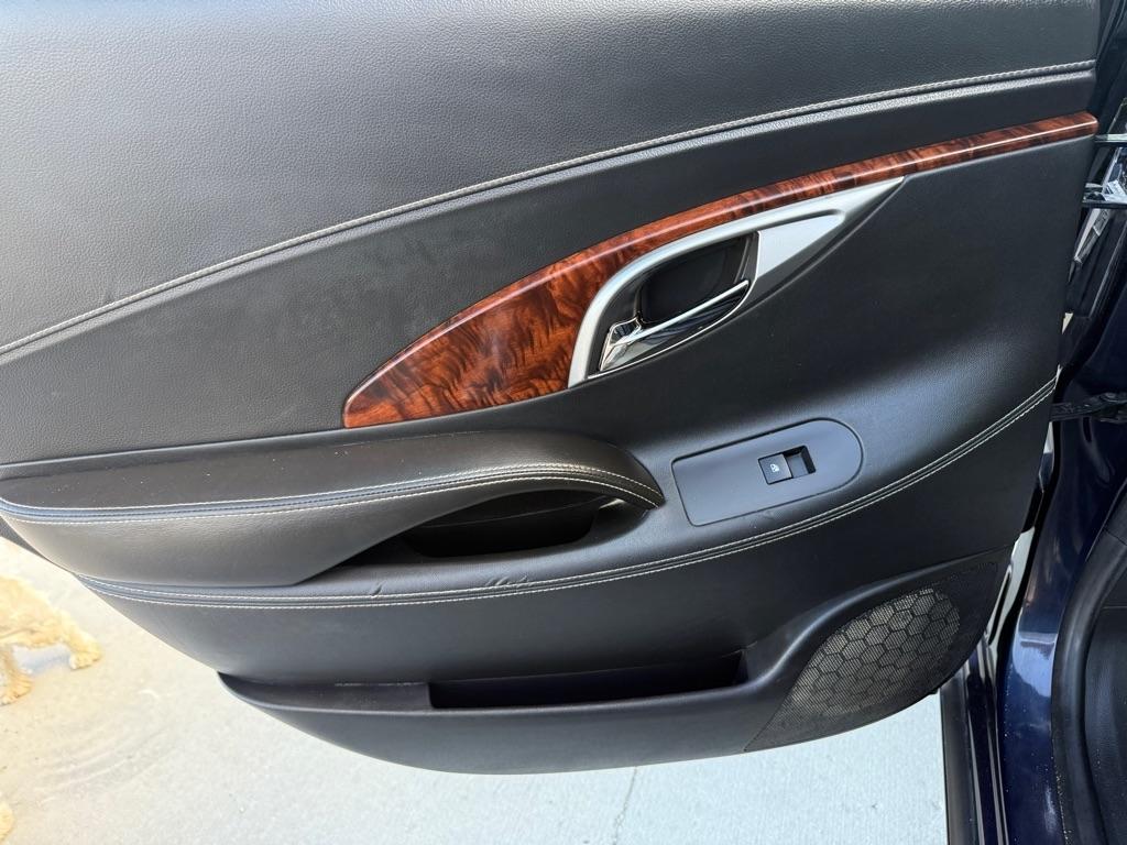 Buick LaCrosse Leather Package 2012