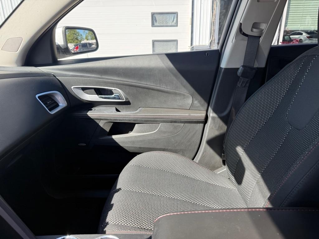 Chevrolet Equinox 1LT 2WD 2011