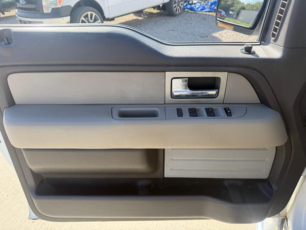 Ford F-150 XL SuperCrew 5.5-ft. Bed 4WD 2010