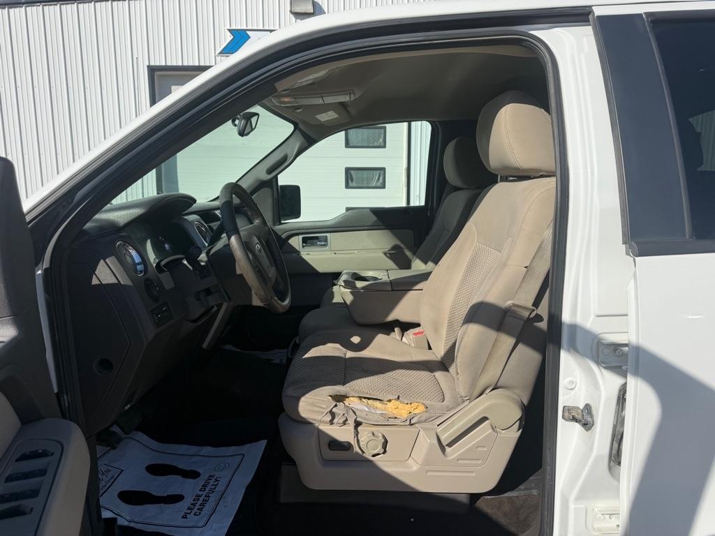 Ford F-150 XL SuperCrew 5.5-ft. Bed 4WD 2010