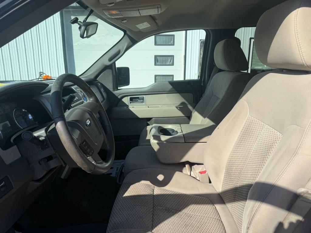 Ford F-150 XL SuperCrew 5.5-ft. Bed 4WD 2010
