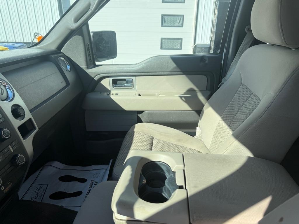Ford F-150 XL SuperCrew 5.5-ft. Bed 4WD 2010