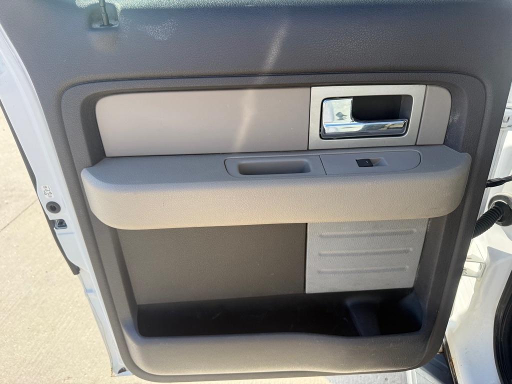 Ford F-150 XL SuperCrew 5.5-ft. Bed 4WD 2010