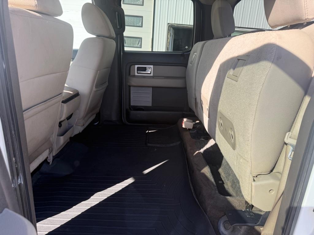 Ford F-150 XL SuperCrew 5.5-ft. Bed 4WD 2010