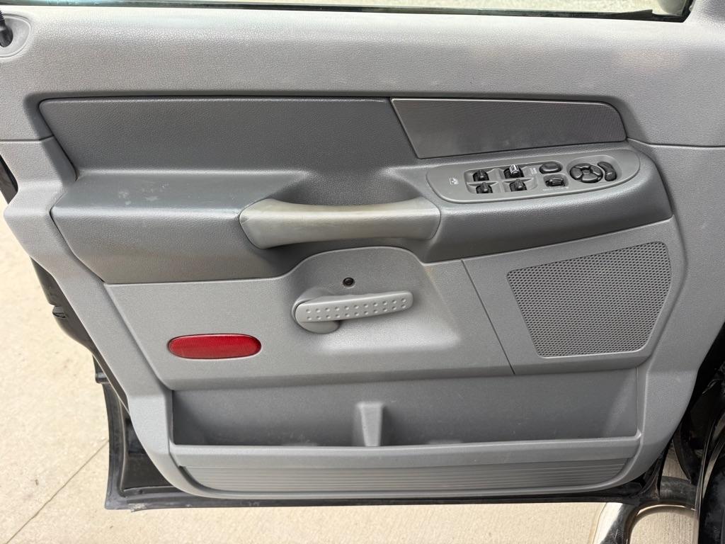 Dodge Ram 1500 ST Quad Cab 2WD 2006