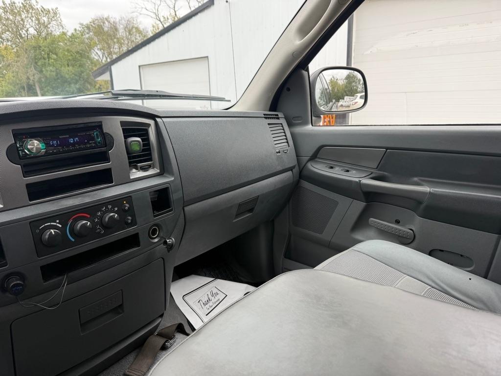 Dodge Ram 1500 ST Quad Cab 2WD 2006