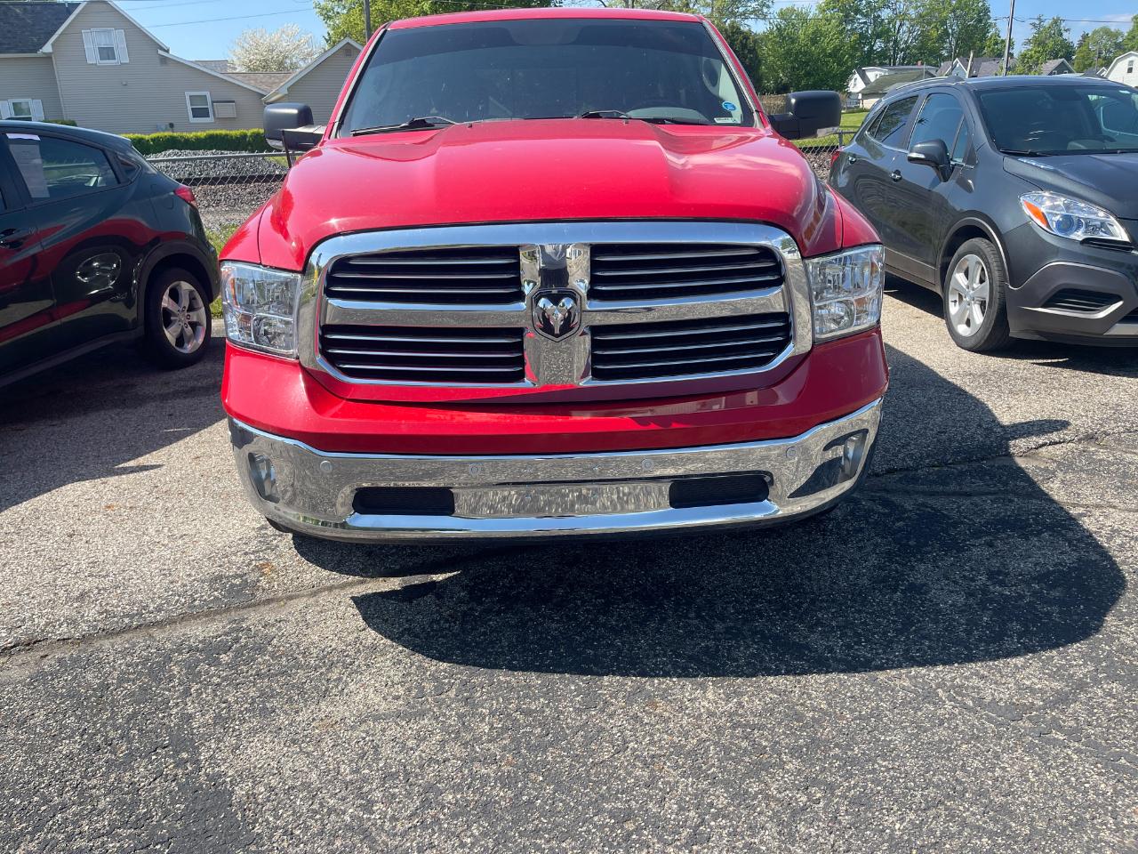2017 RAM 1500 SLT Crew Cab SWB 4WD