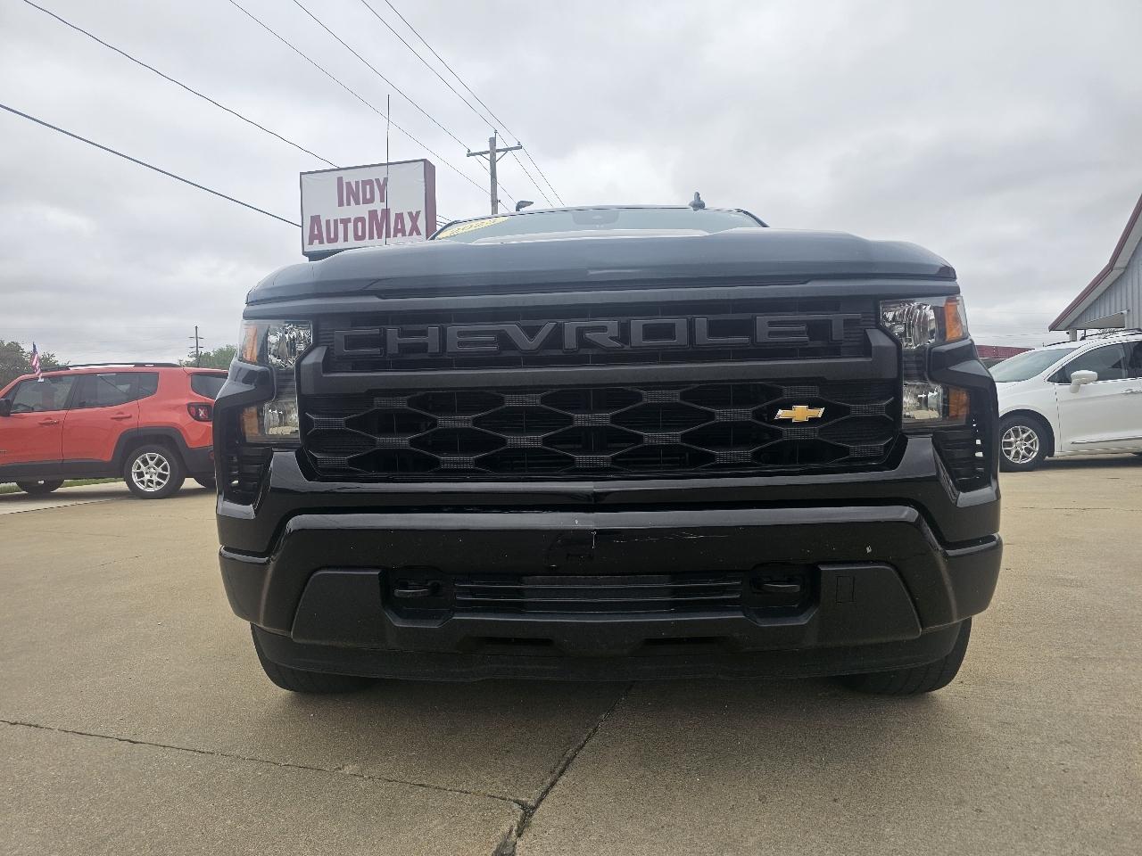Chevrolet Silverado 1500 Custom Crew Cab 4WD 2023