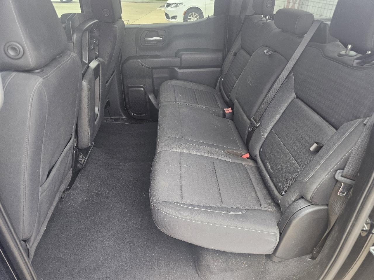 Chevrolet Silverado 1500 Custom Crew Cab 4WD 2023