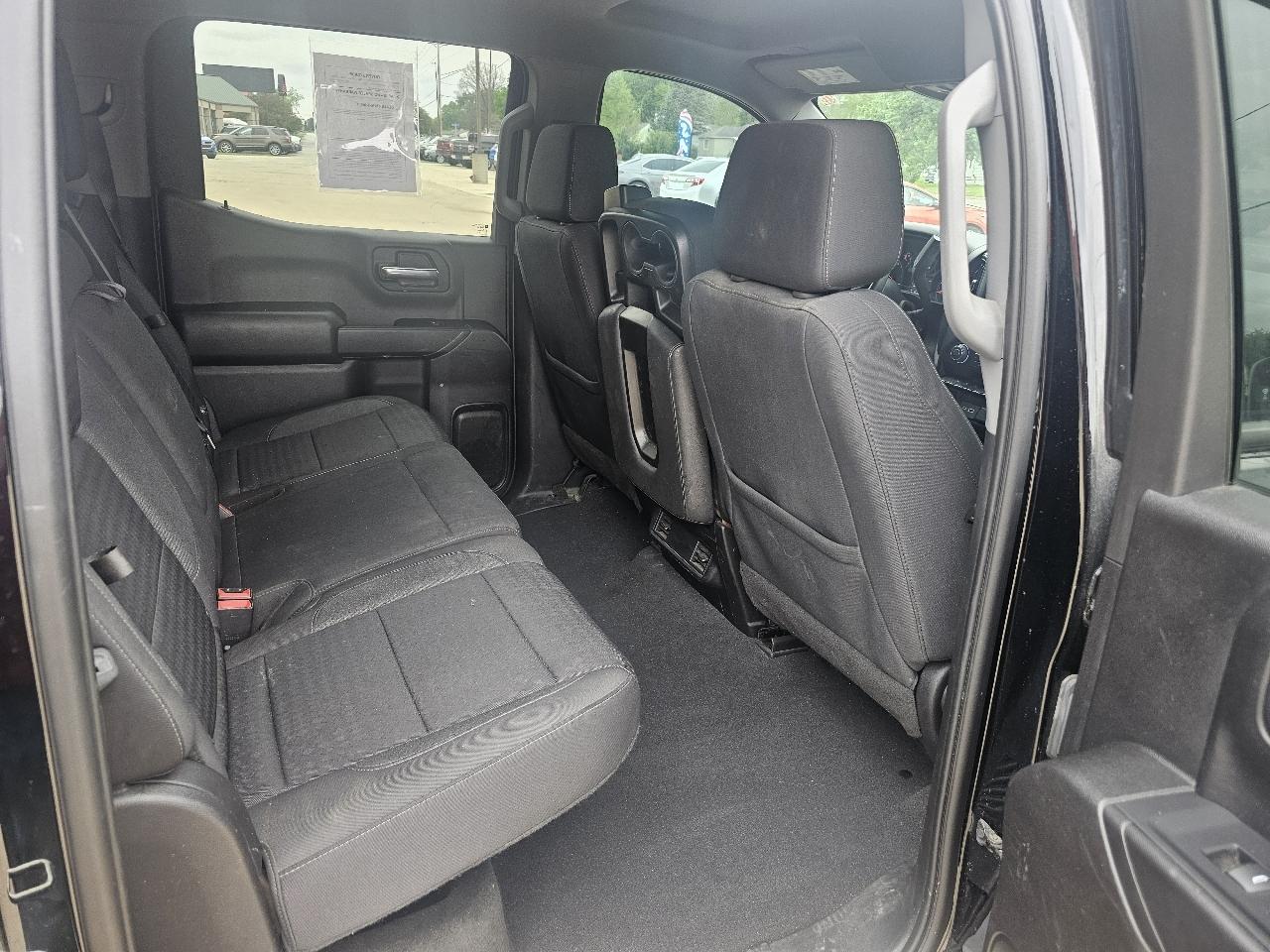Chevrolet Silverado 1500 Custom Crew Cab 4WD 2023