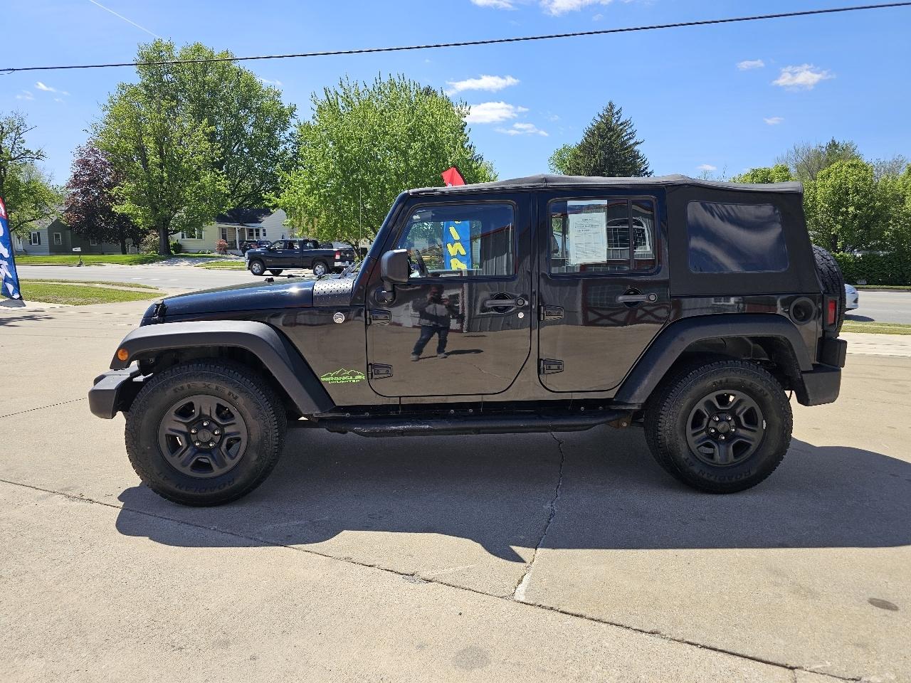 Jeep Wrangler Unlimited Sport 4WD 2012
