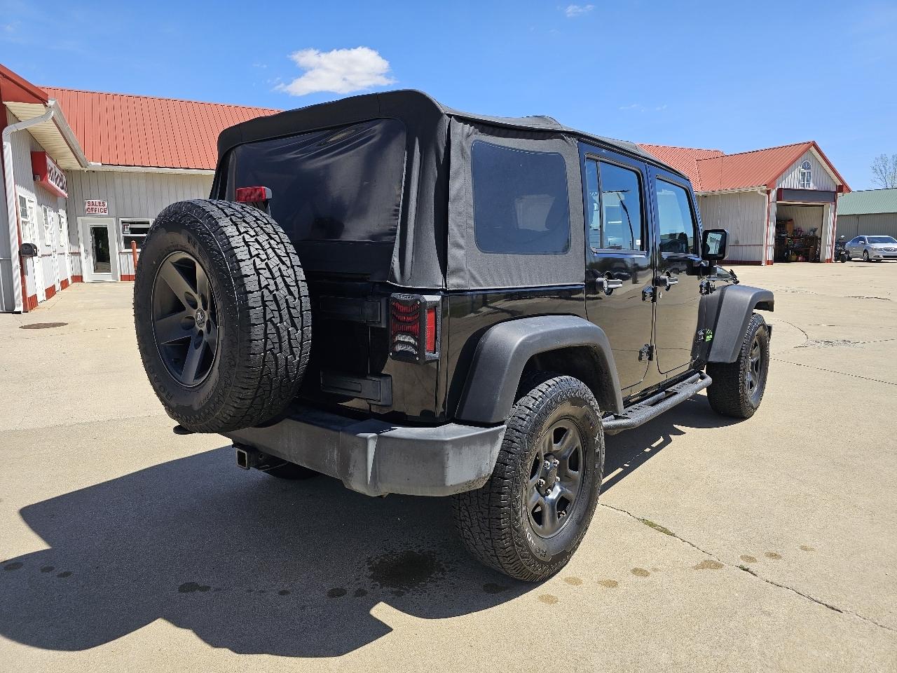 Jeep Wrangler Unlimited Sport 4WD 2012