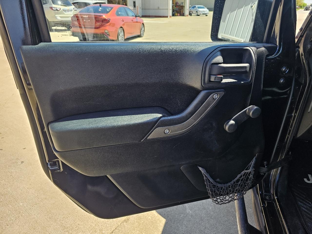 Jeep Wrangler Unlimited Sport 4WD 2012