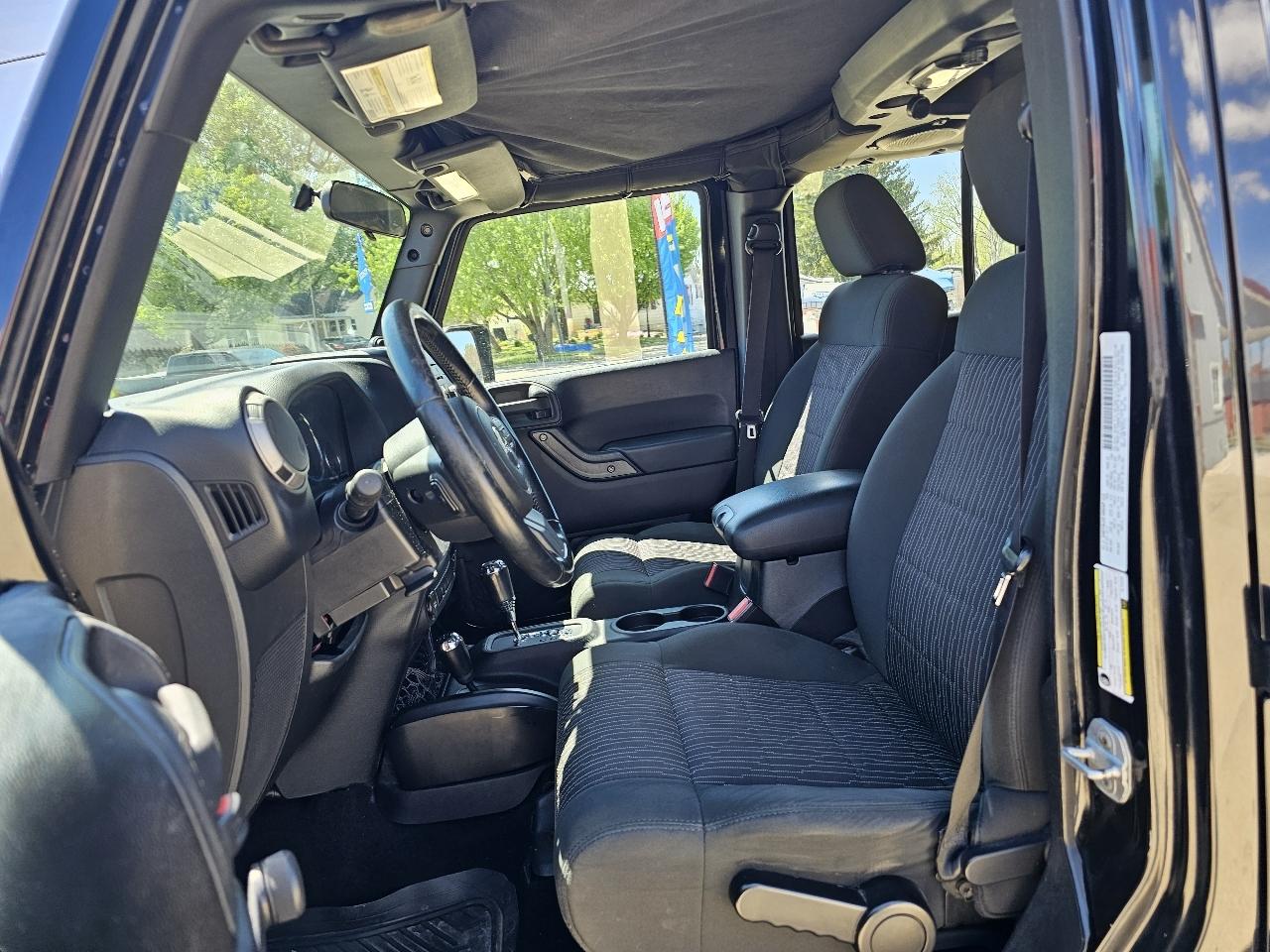 Jeep Wrangler Unlimited Sport 4WD 2012