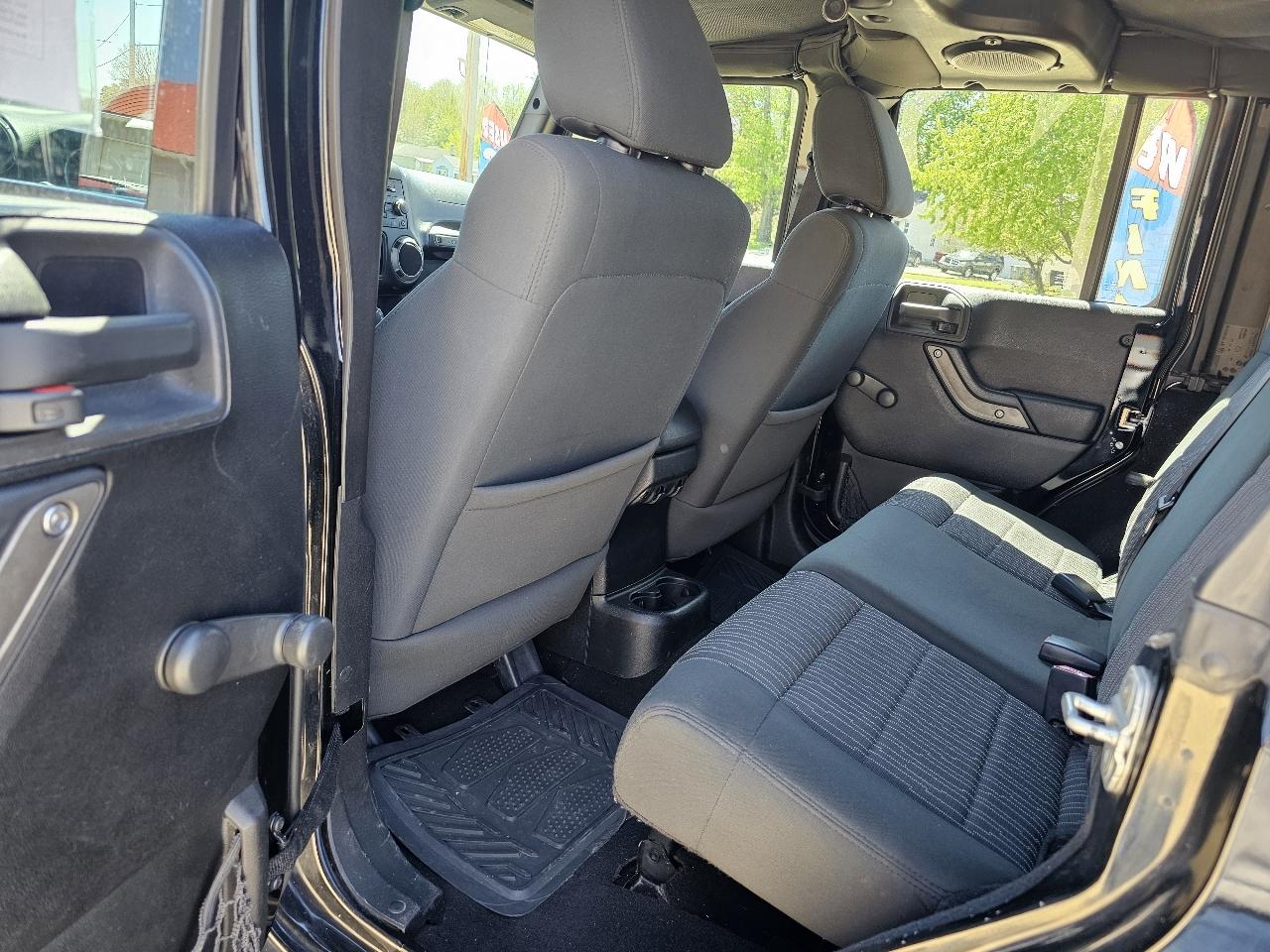 Jeep Wrangler Unlimited Sport 4WD 2012