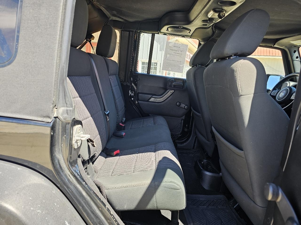 Jeep Wrangler Unlimited Sport 4WD 2012