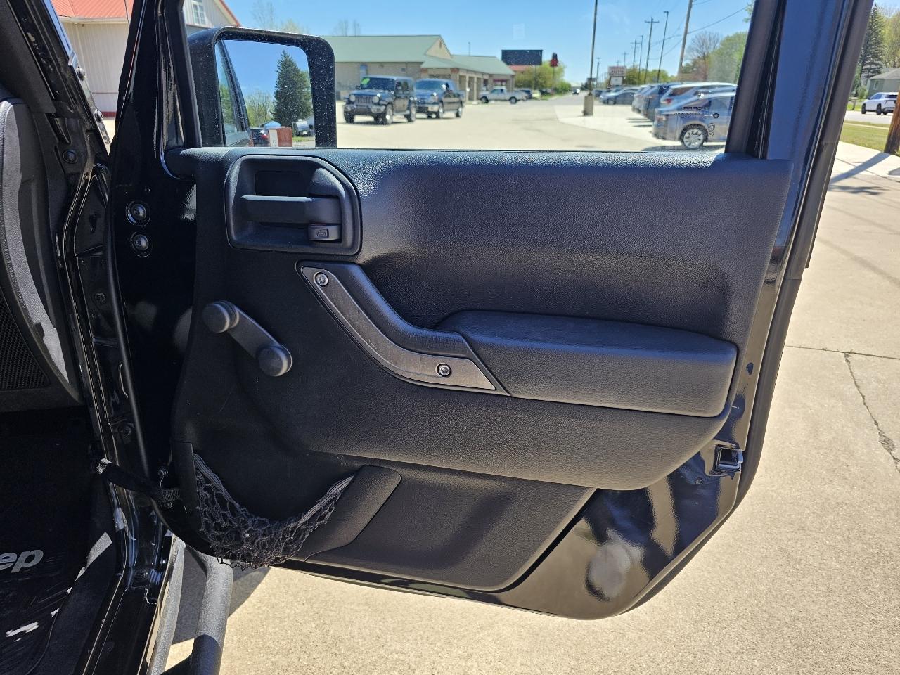 Jeep Wrangler Unlimited Sport 4WD 2012