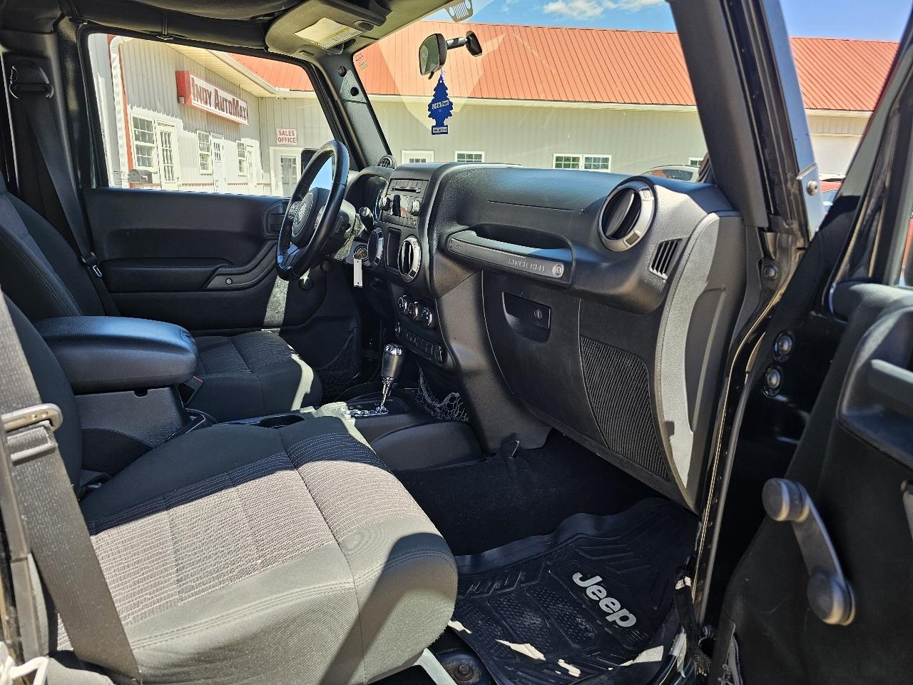 Jeep Wrangler Unlimited Sport 4WD 2012