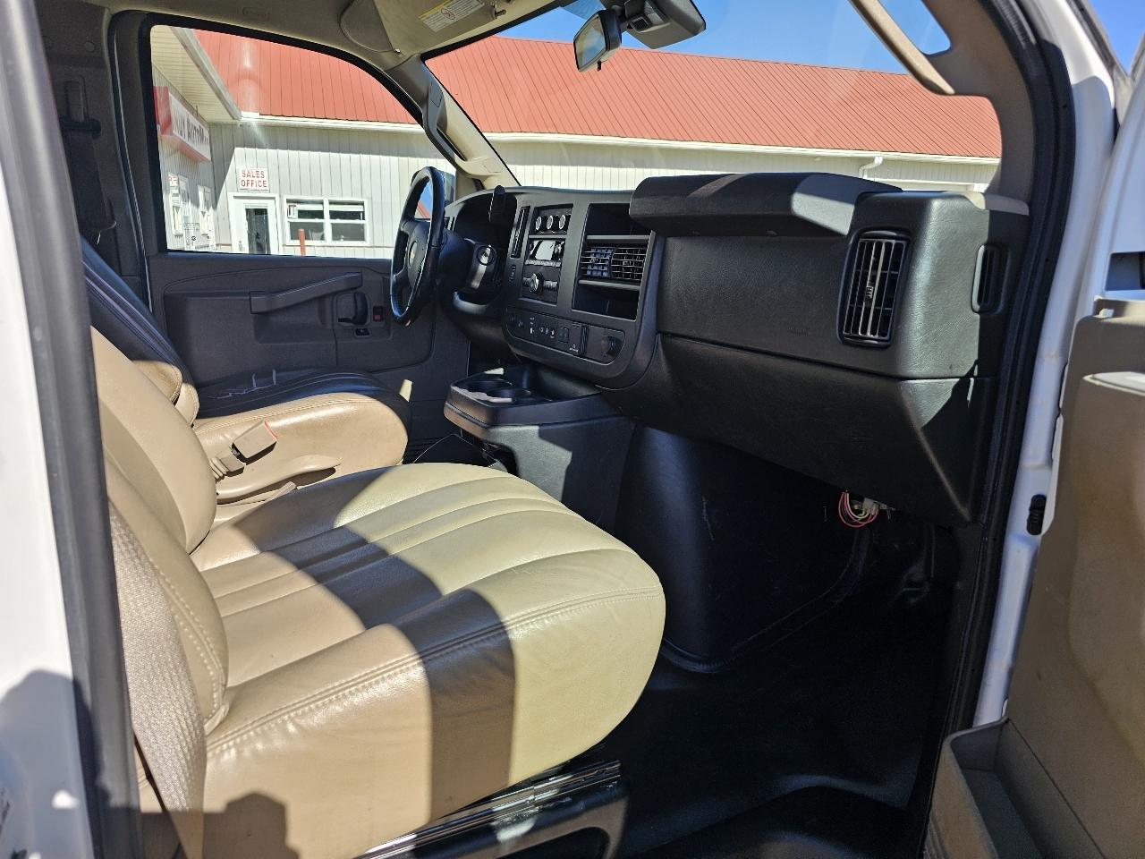 Chevrolet Express 3500 Cargo 2021