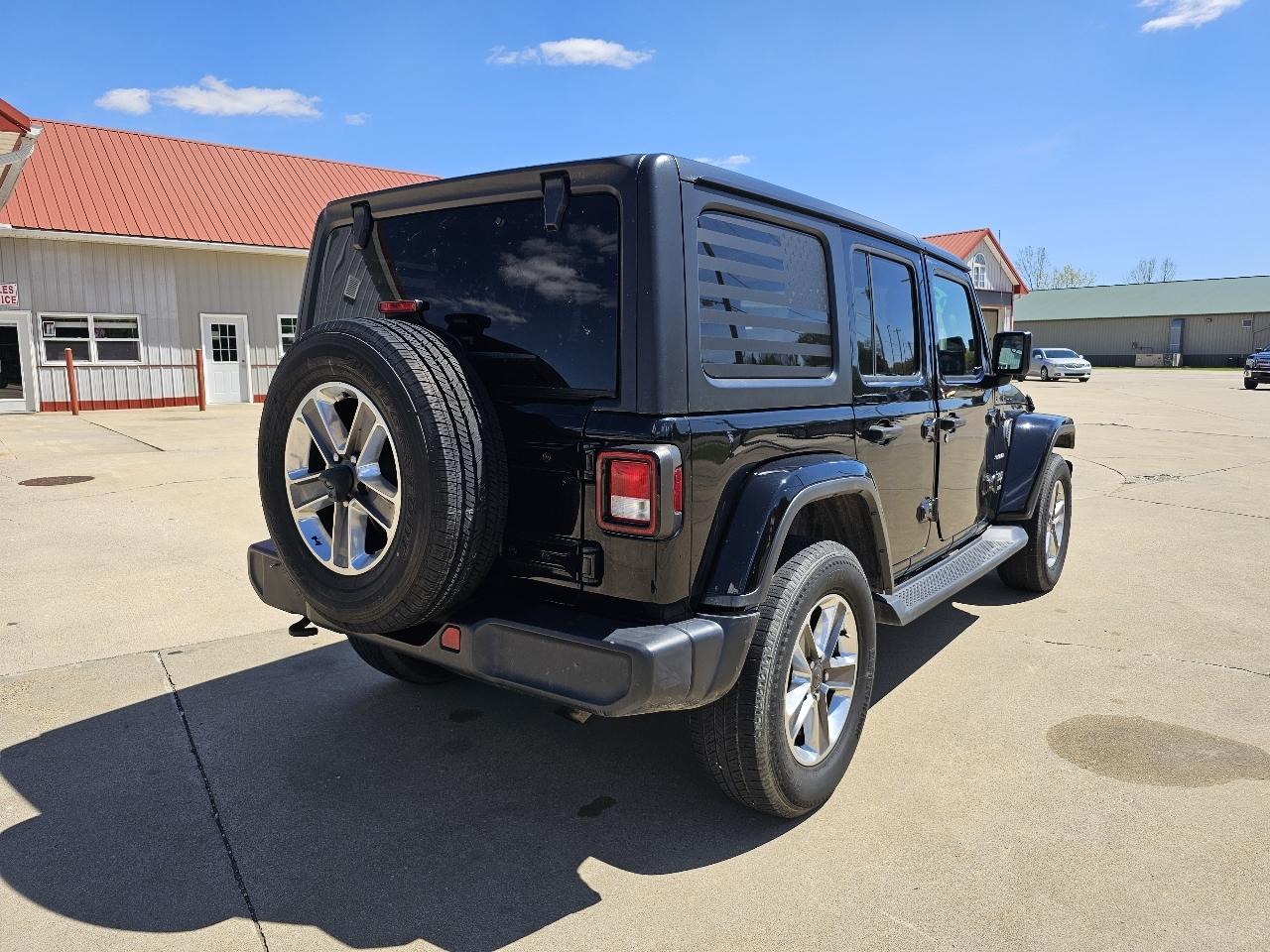 Jeep Wrangler Unlimited Sahara 2021