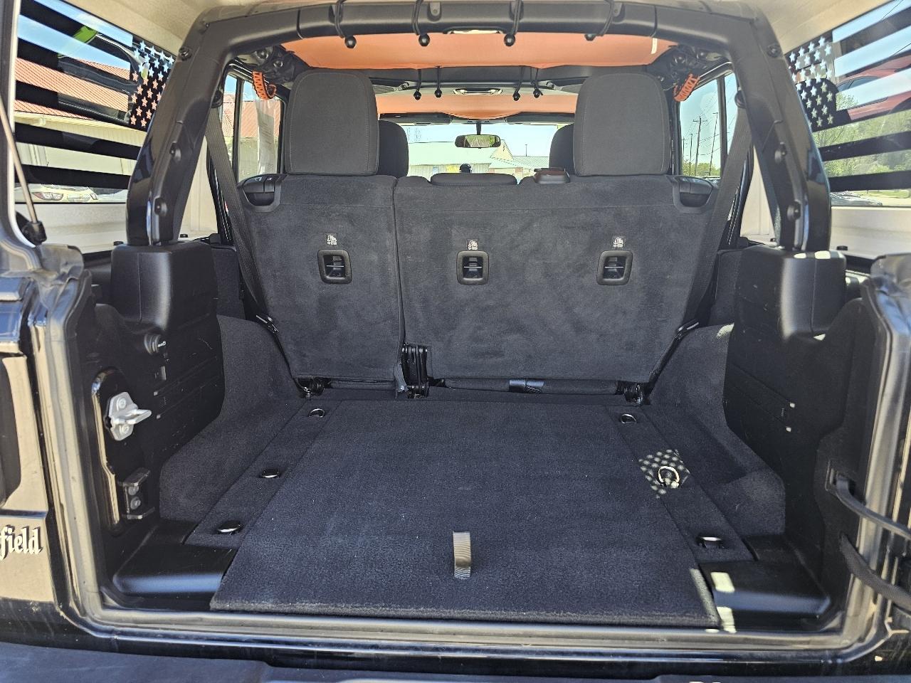 Jeep Wrangler Unlimited Sahara 2021