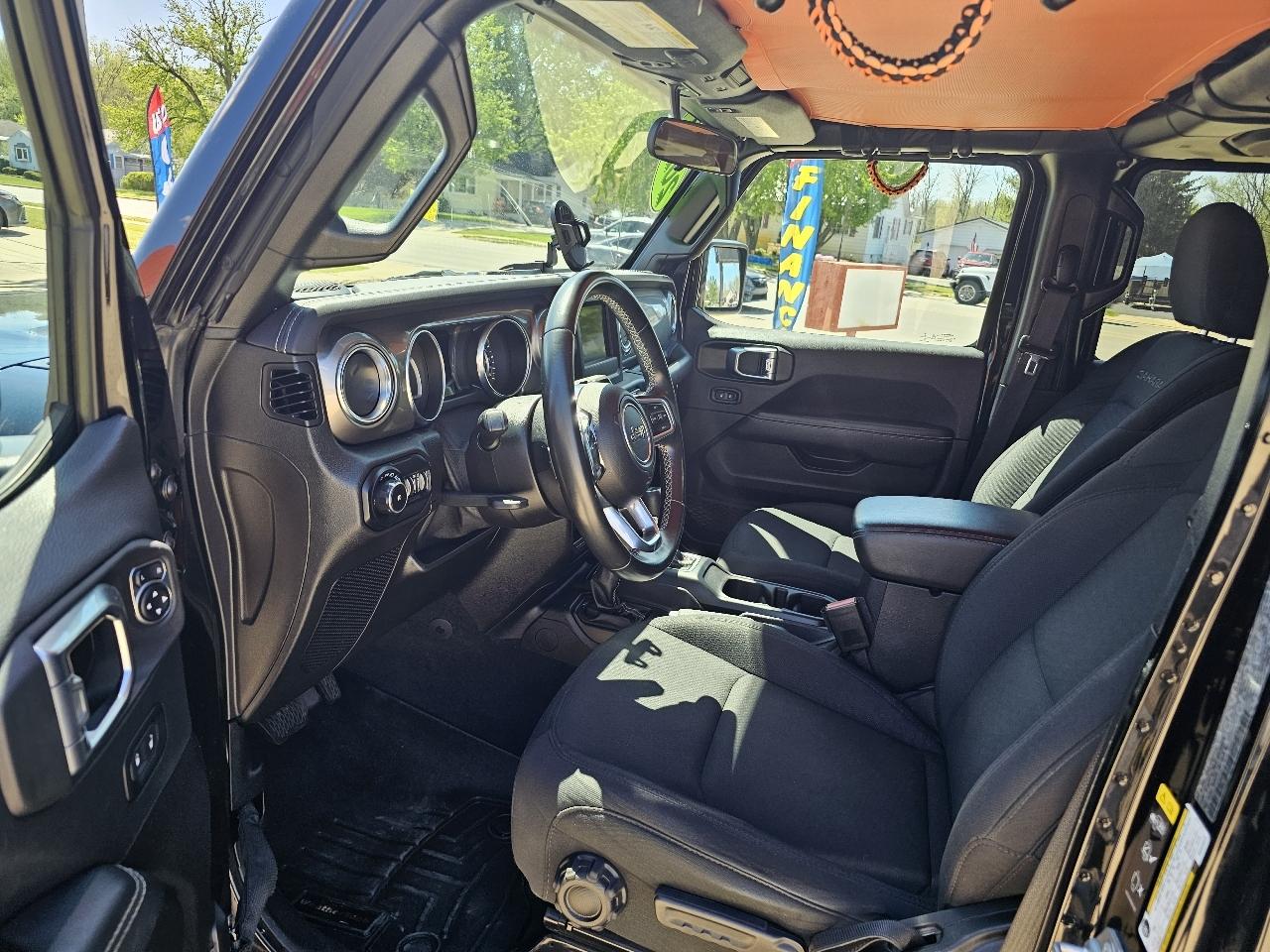 Jeep Wrangler Unlimited Sahara 2021
