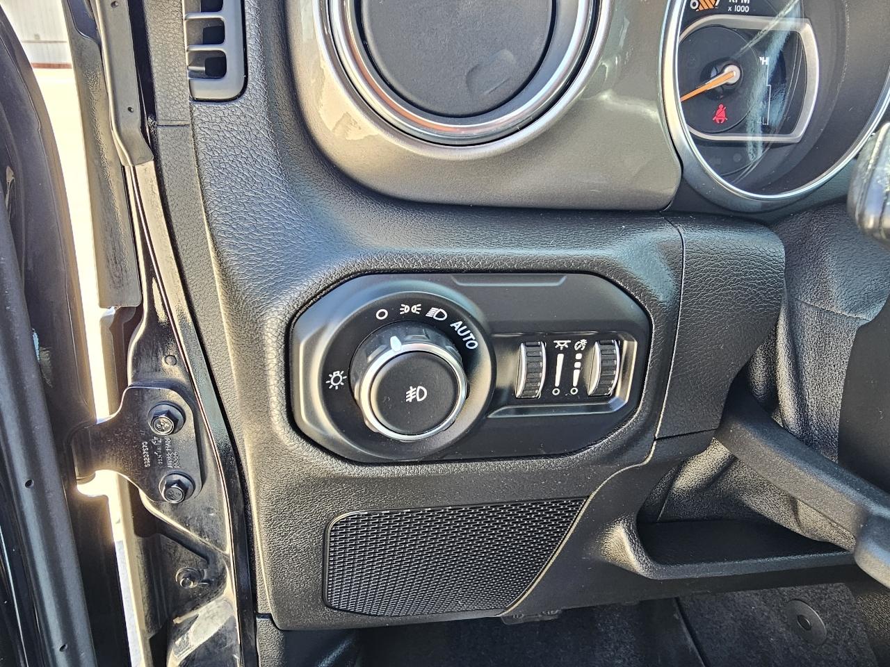 Jeep Wrangler Unlimited Sahara 2021