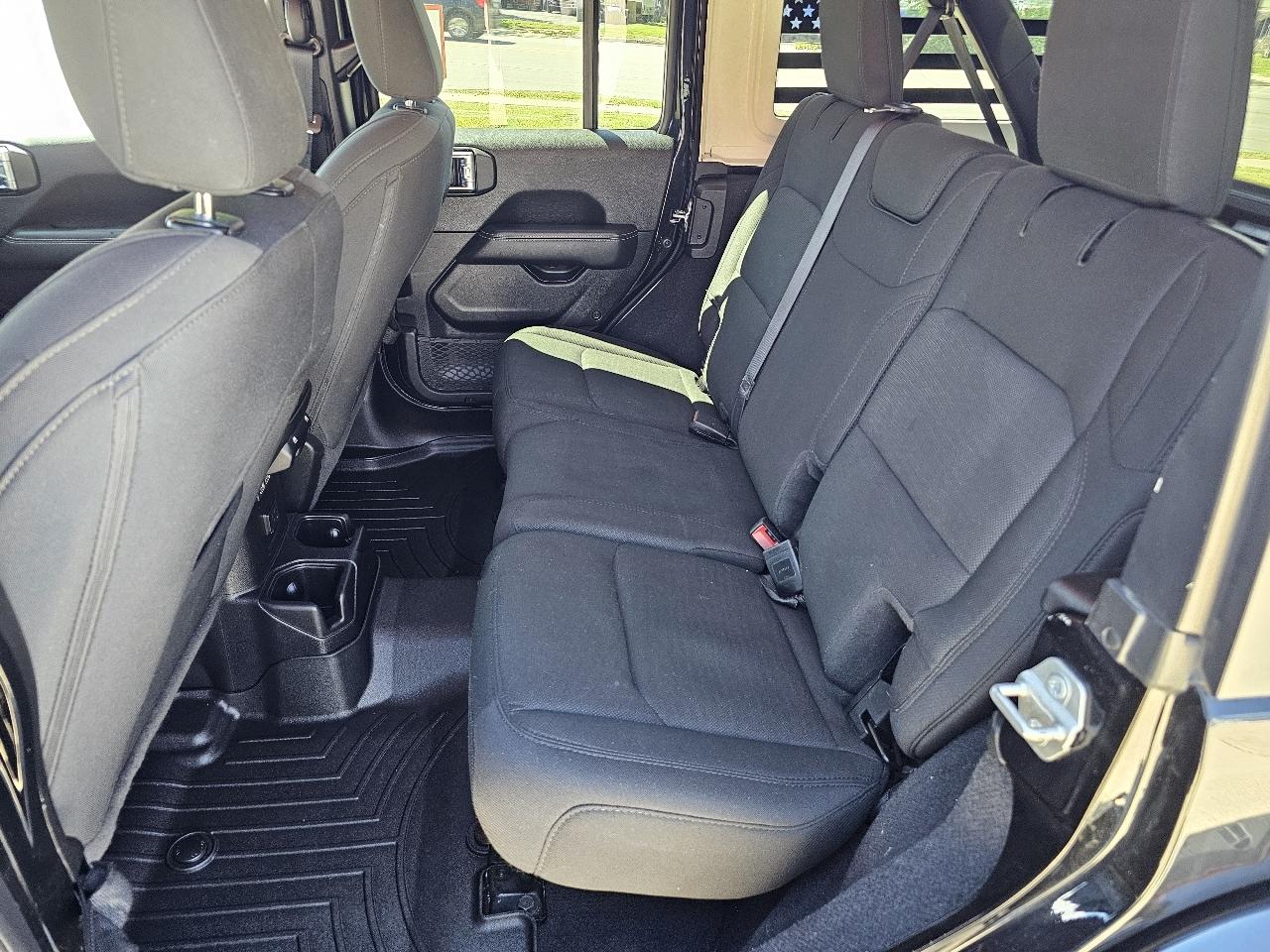 Jeep Wrangler Unlimited Sahara 2021