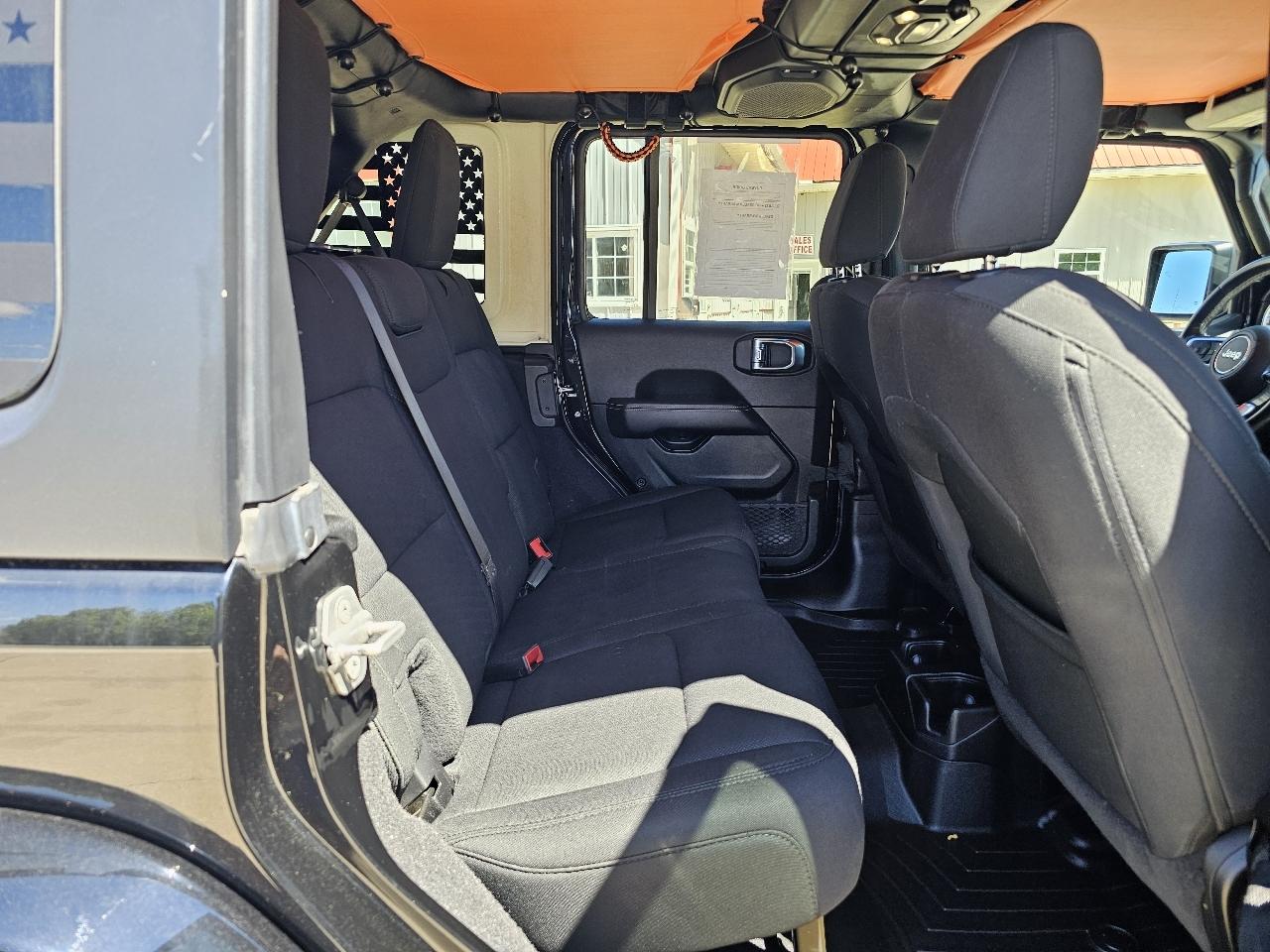 Jeep Wrangler Unlimited Sahara 2021