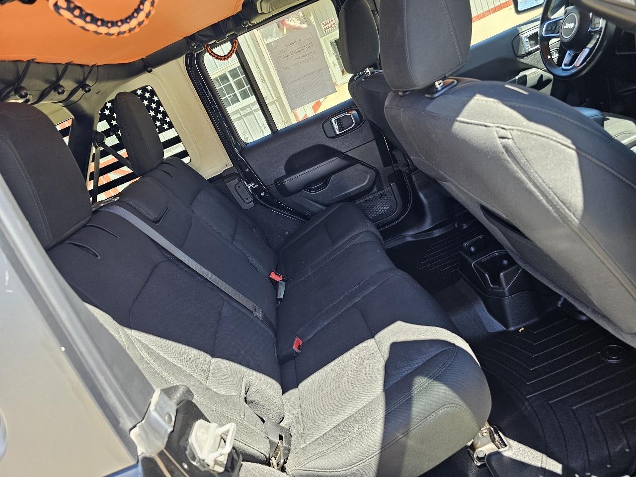Jeep Wrangler Unlimited Sahara 2021