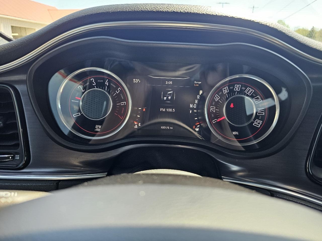 Dodge Challenger SXT 2015