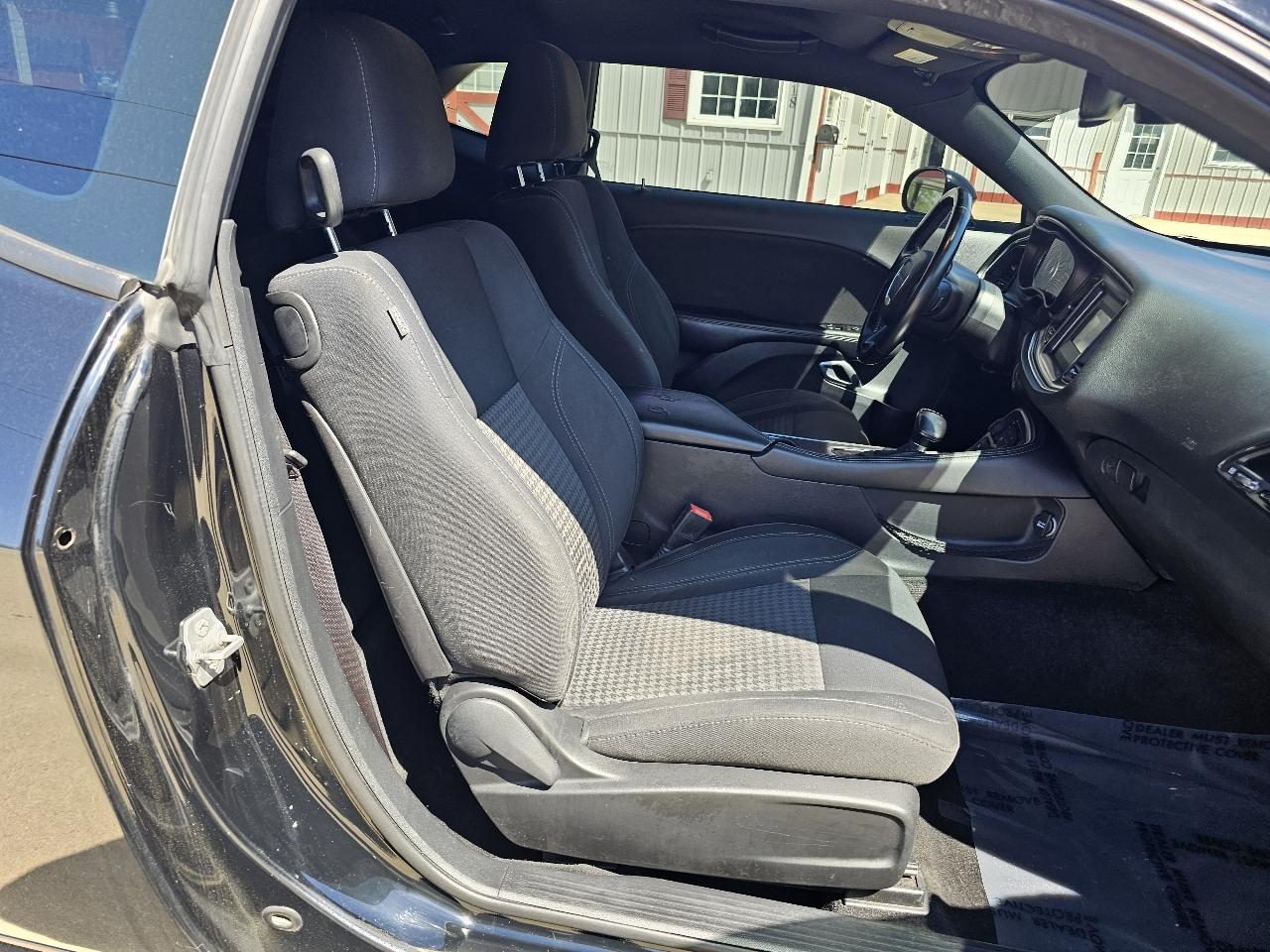 Dodge Challenger SXT 2015
