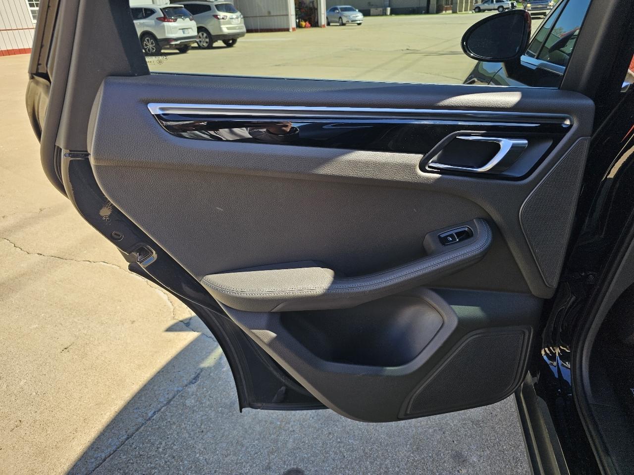 Porsche Macan S 2015