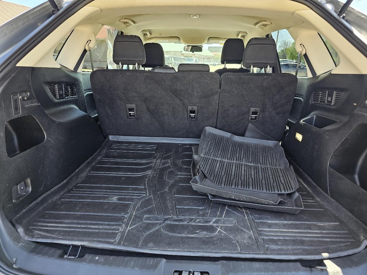 Ford Edge SE AWD 2022