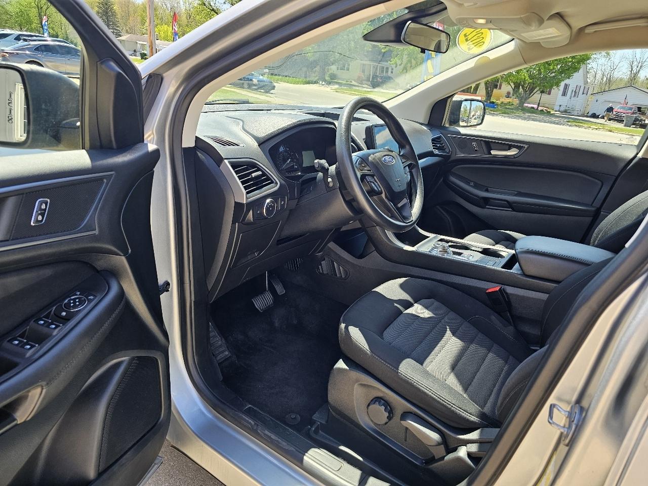 Ford Edge SE AWD 2022