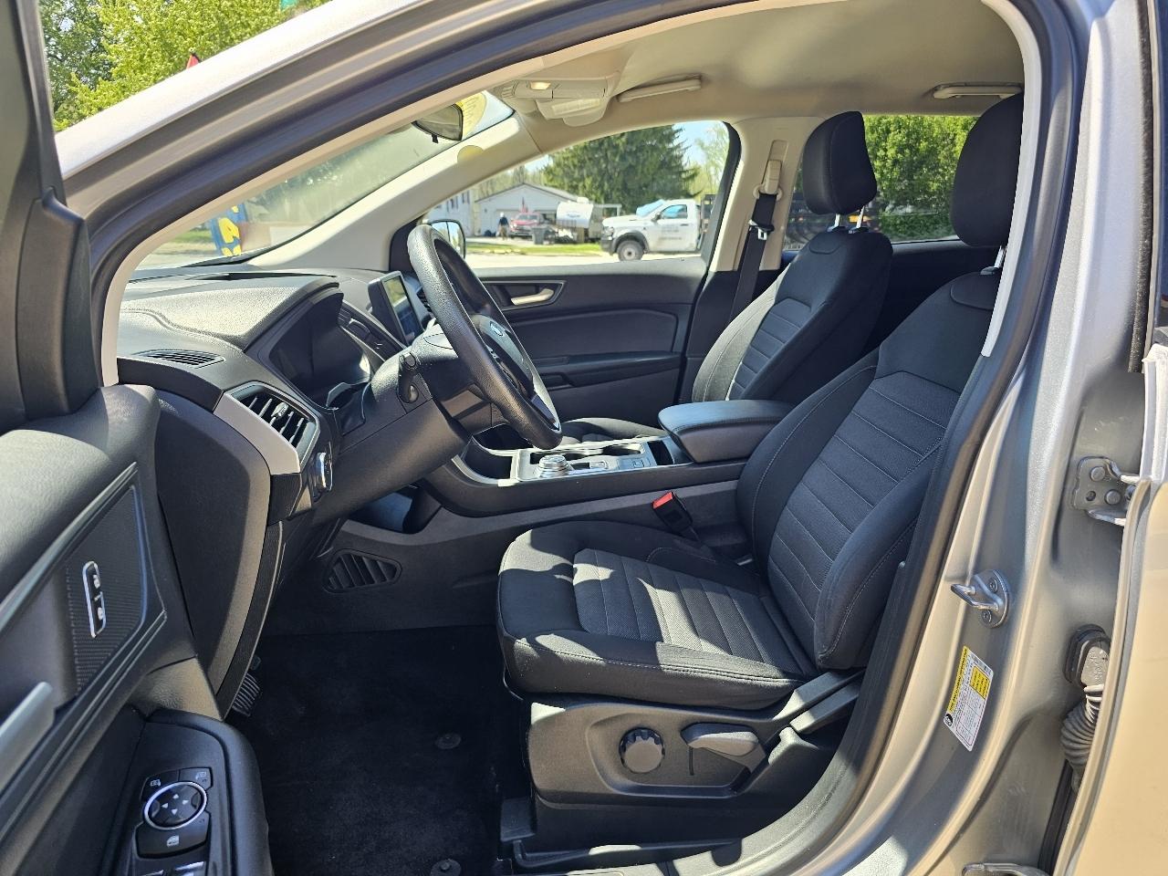 Ford Edge SE AWD 2022